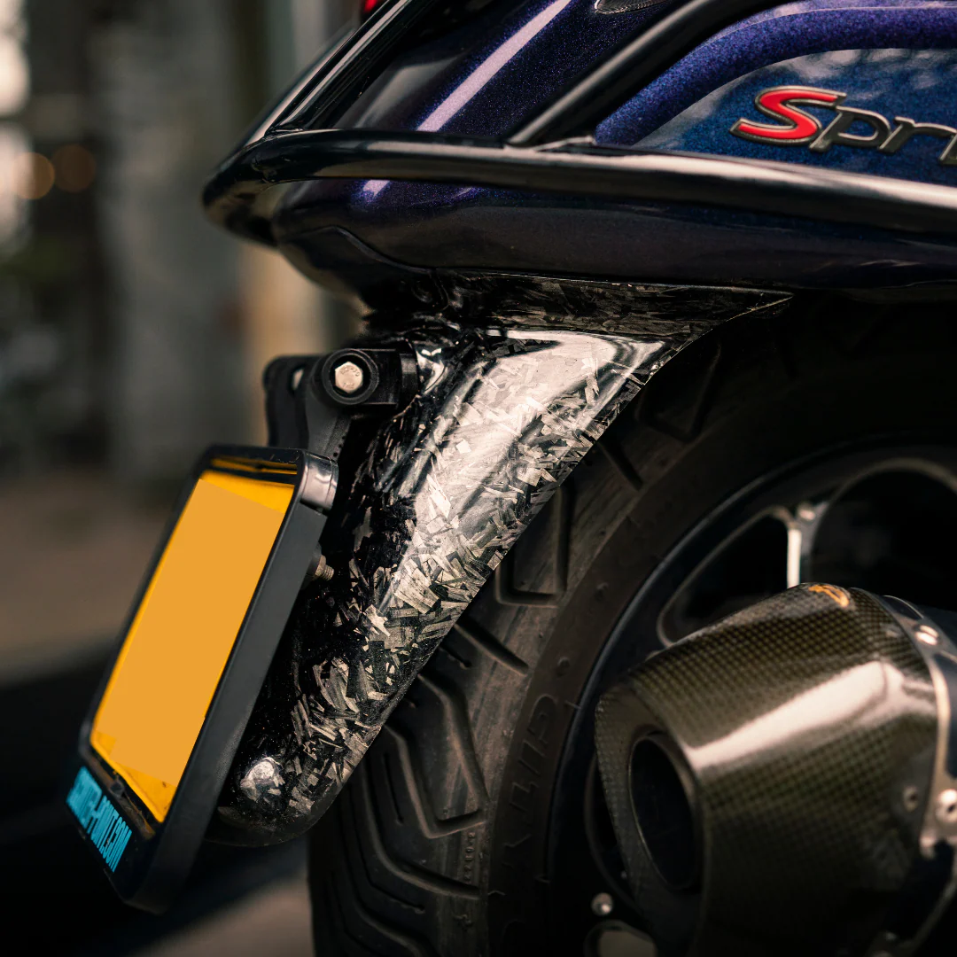 Forged Carbon Achterspatbord Vespa 125cc Style - Image 3